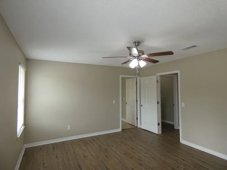 5087 Cassia Dr — Photo 11