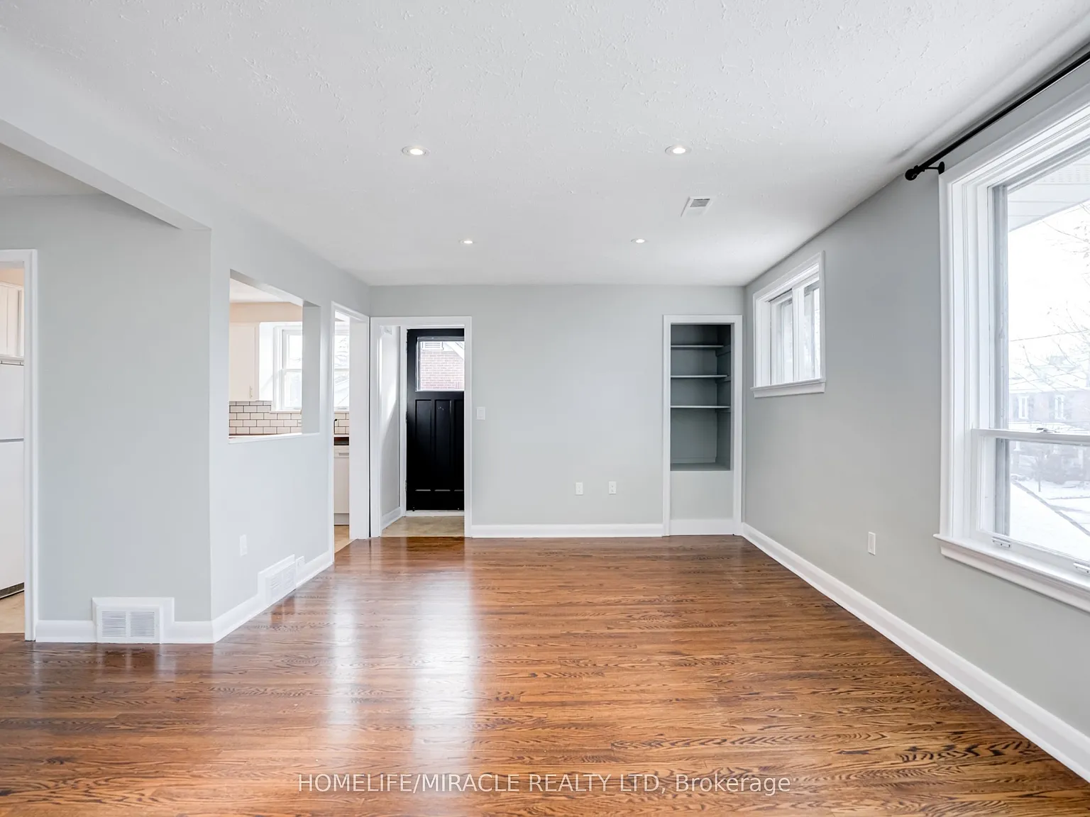 2 bed, $2,350 — Photo 3