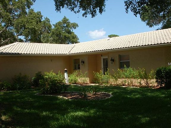 2nd image of 10667 Seminole Forest St W