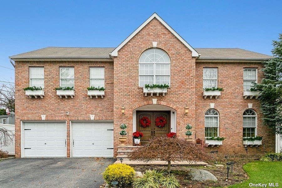 81 Hill Road, Plainview, NY 11803 Zillow