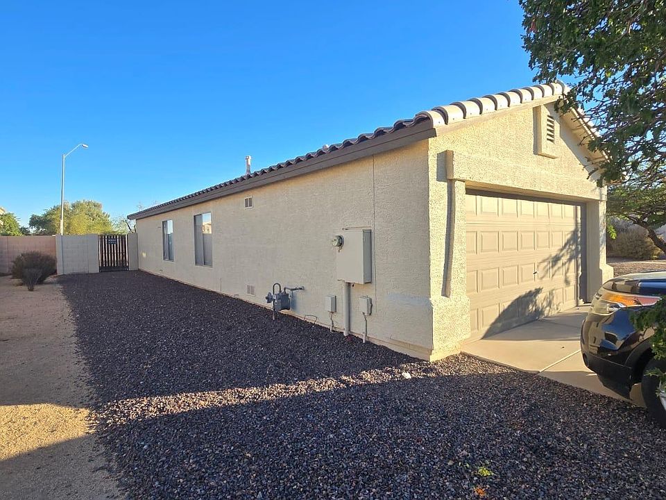 1st image of 16280 W WOODLANDS Avenue