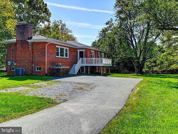 2nd image of 323 Academy Ave