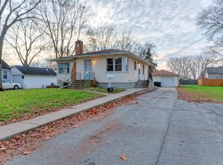 200 S Marguerite St, Coal City, IL 60416