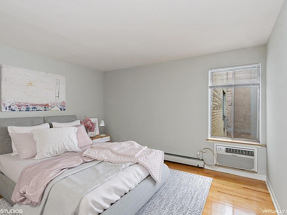 2nd image of 510 W Briar Pl APT 205