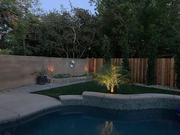 3rd image of 2390 Forest Oaks Ct