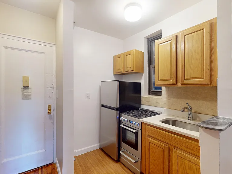 166 W 83rd St #2B — Photo 7