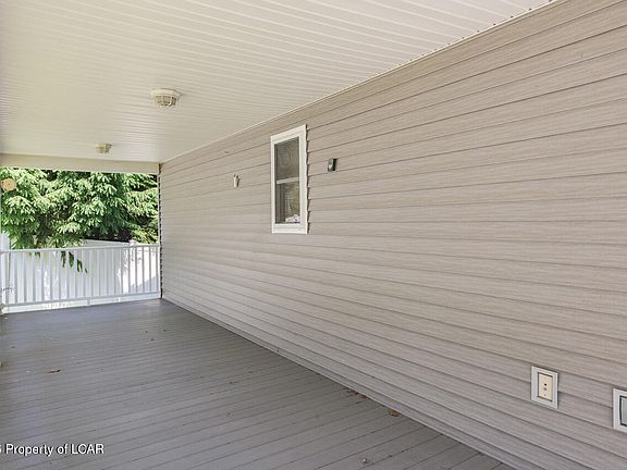 5th image of 43 Pear St