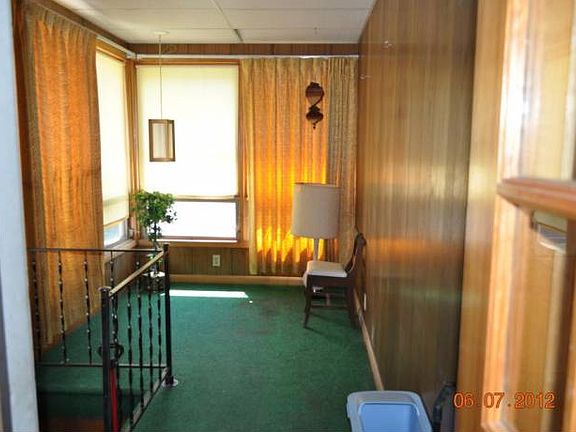 three seasons room