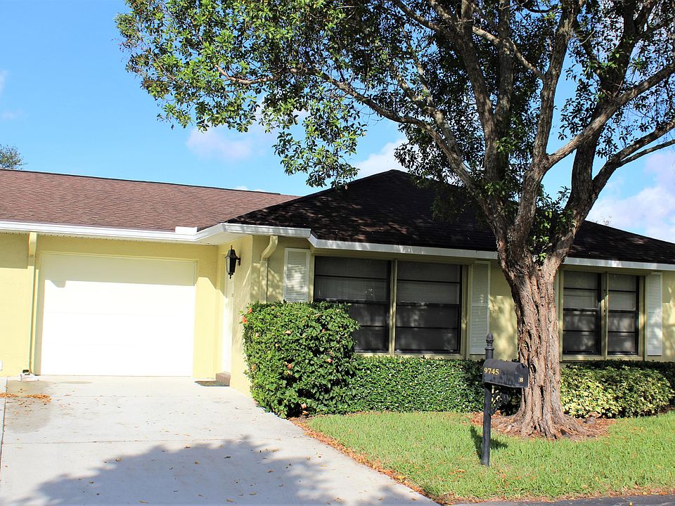 1st image of 9745 Pecan Tree Dr APT B