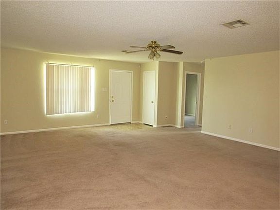 3rd image of 4503 Lloyd Dr
