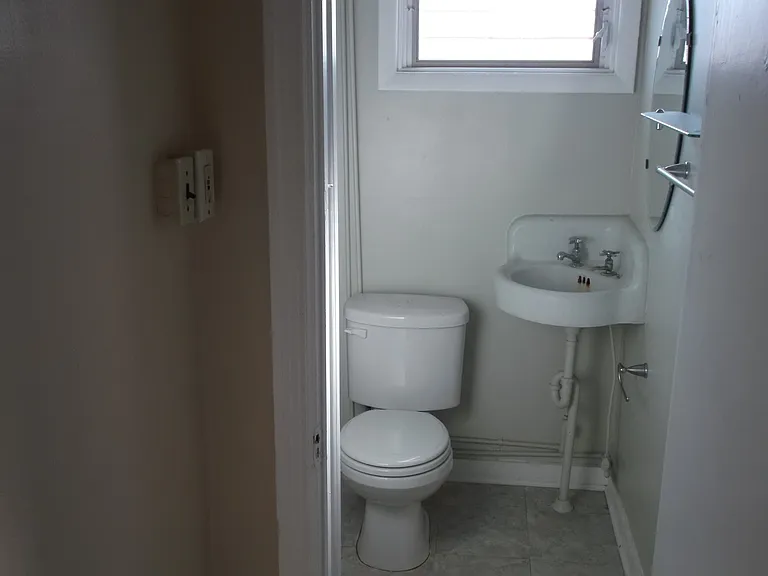 1232 E Palmer St — Photo 7