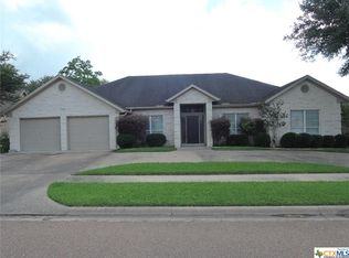 204 Crosswind Dr, Victoria, TX 77904