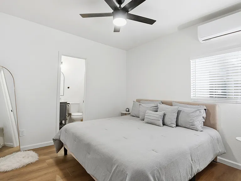 Big spacious mater bedroom