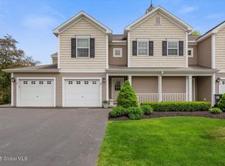 37 Governor Cir, Albany, NY 12208