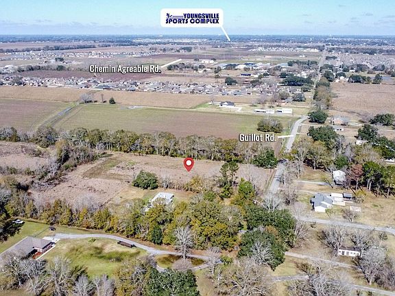 3rd image of 1600 Guillot Rd