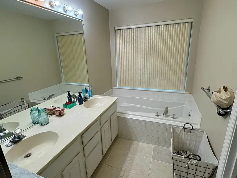 Second floor master bathroom