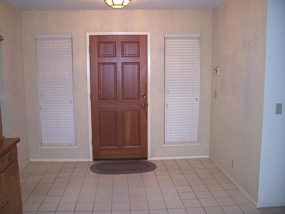 3rd image of 2522 Cottonwood Dr