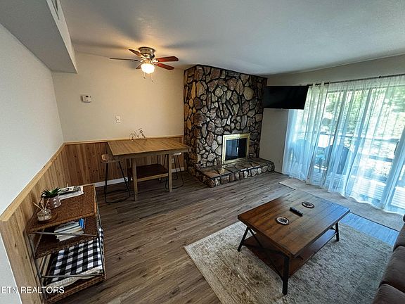 5th image of 1081 Cove Rd APT 512