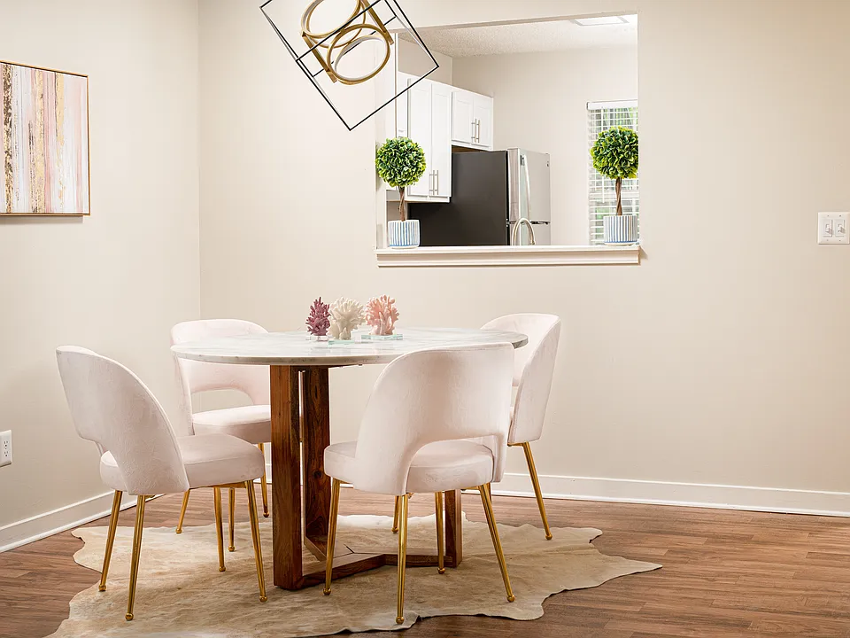 Gather around for meals in your own dining room at Southwind Apartments, right here in Richland, MS!