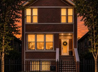 3238 N Pioneer Ave, Chicago, IL 60634