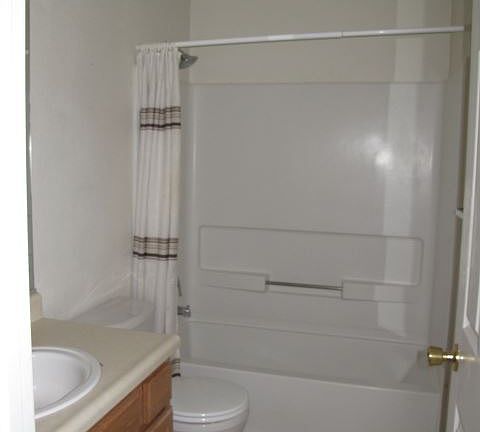 3rd image of 715 Sunny Ln Unit A