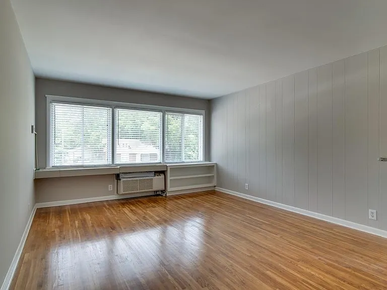 2020 Beech Ave #C19 — Photo 6
