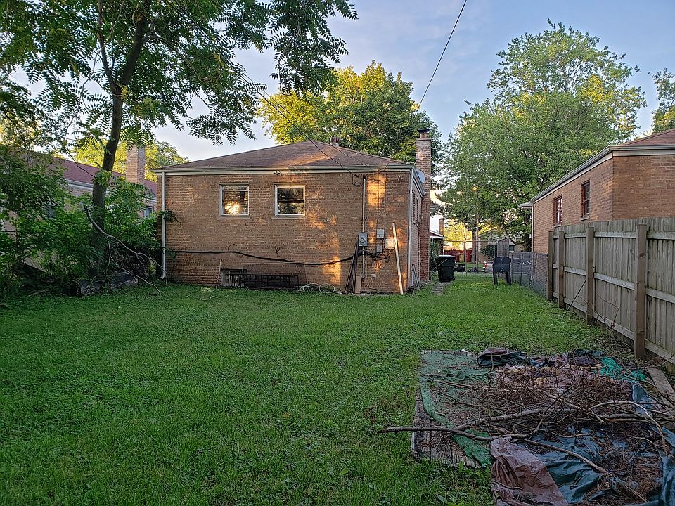 2nd image of 14228 Avalon Ave