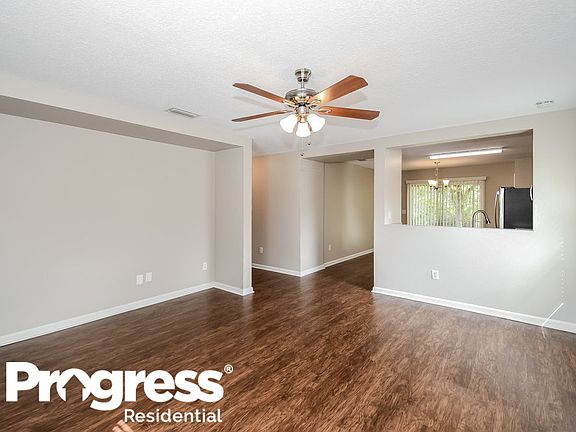 5th image of 2093 Brian Lakes Dr N