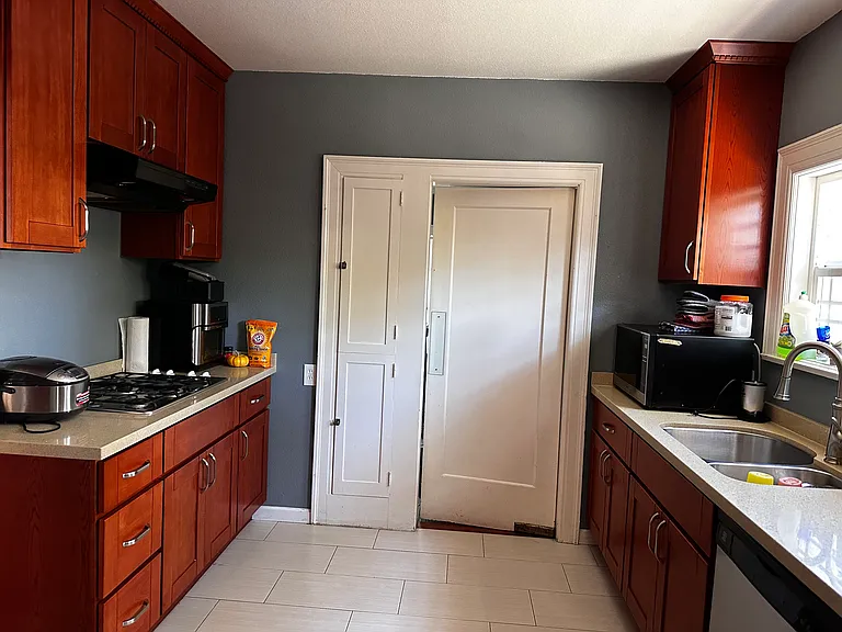 820 Bristol Ave — Photo 10