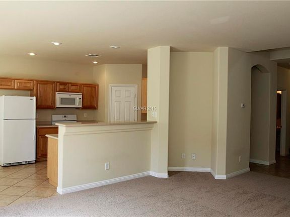 4th image of 9354 Gracious Lady St #0