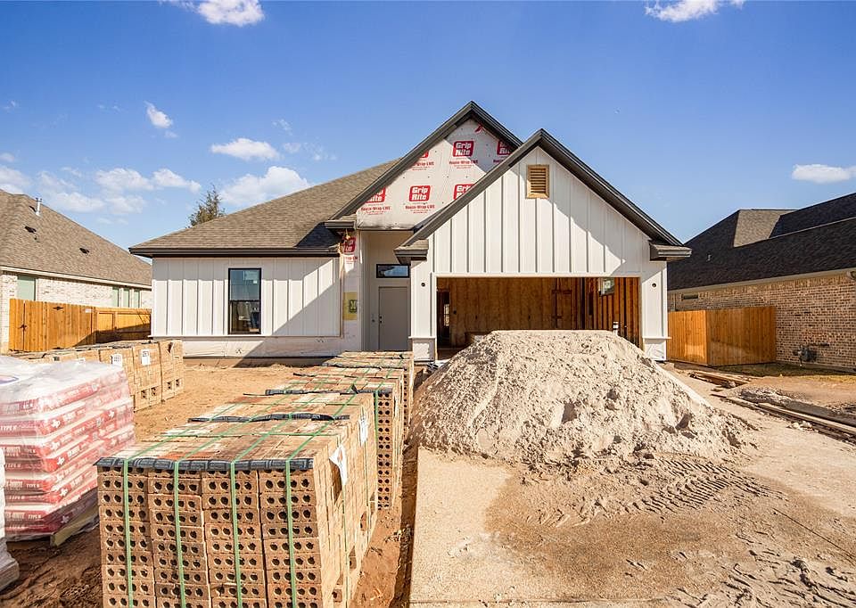 1st image of 2956 Archer Dr