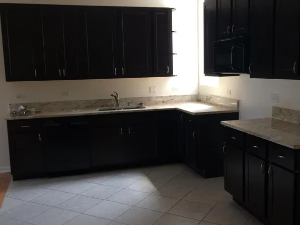 5730 S Michigan Ave APT 1, Chicago, IL 60637