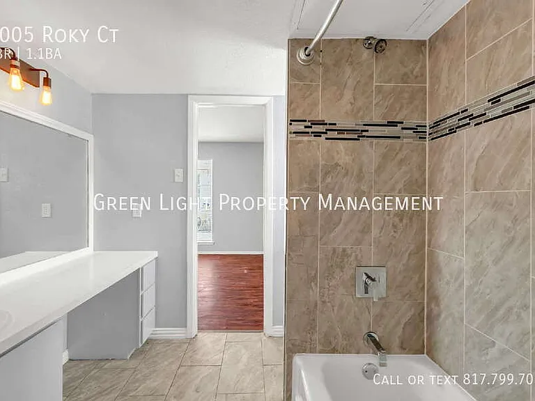 1005 Roky Ct — Photo 13