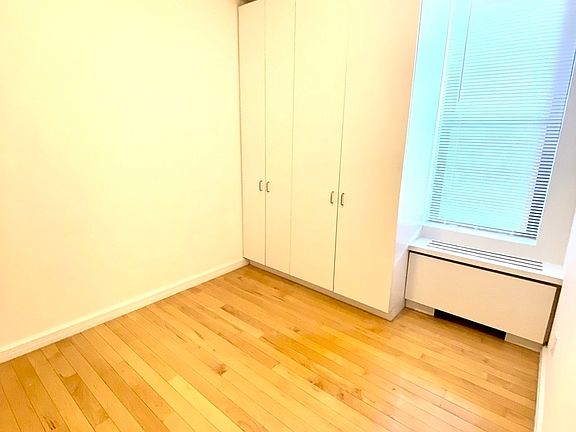 3rd image of 3173 35th St APT 2