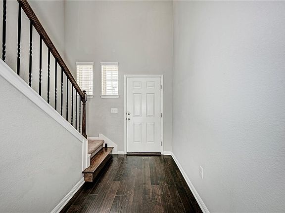 5th image of 3240 E Whitestone Blvd Unit 7