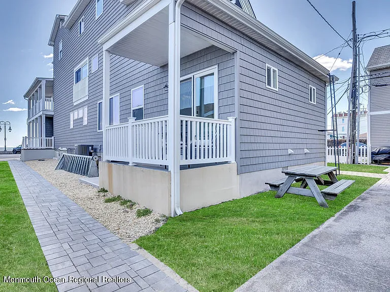 903 Ocean Ave #1 — Photo 22