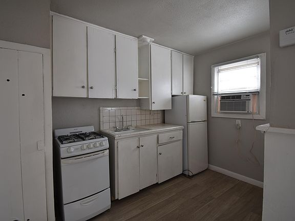 3rd image of 6302 20th St #1