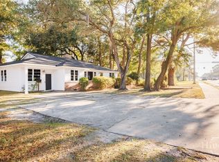 112 E Derenne Ave, Savannah, GA 31405