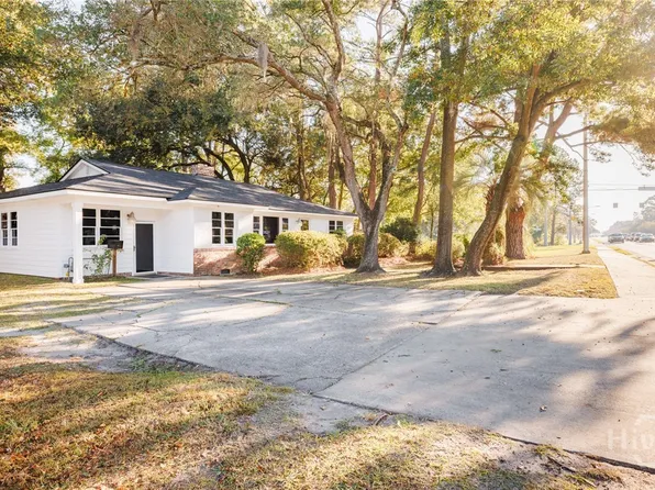 112 E Derenne Avenue, Savannah, GA 31405