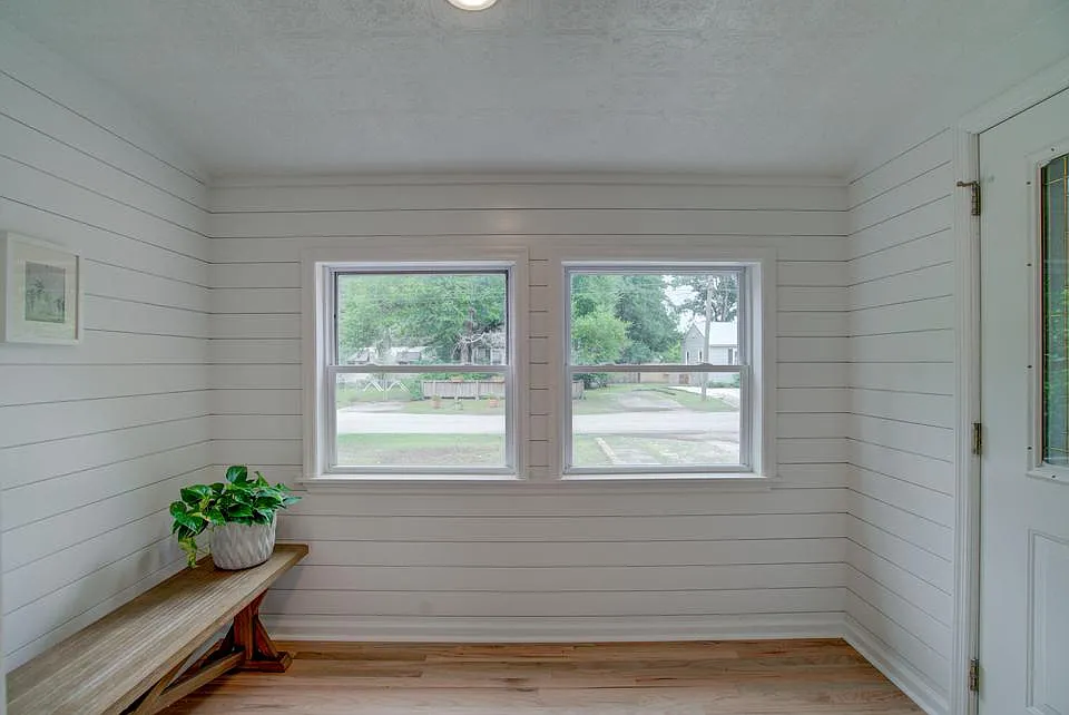 2 bed, 1100 sqft, $2,400 — Photo 2