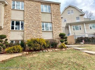 137 Midland Rd, Staten Island, NY 10308