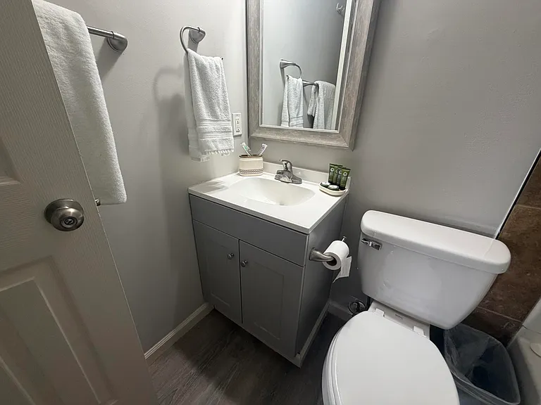 202 Wheaton Ct — Photo 16