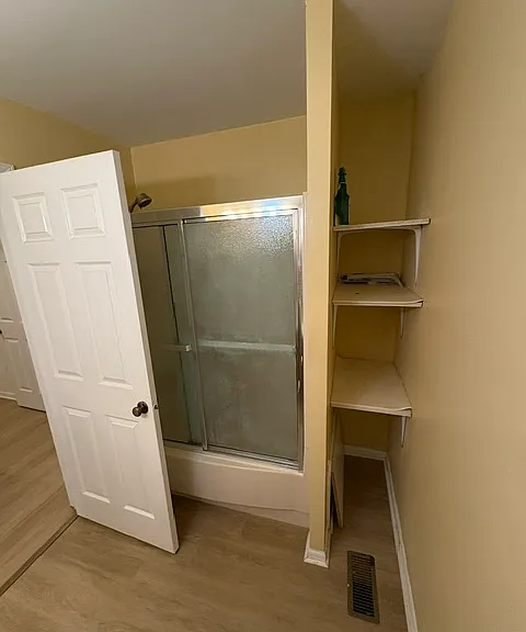 46 Burlington Ct — Photo 10