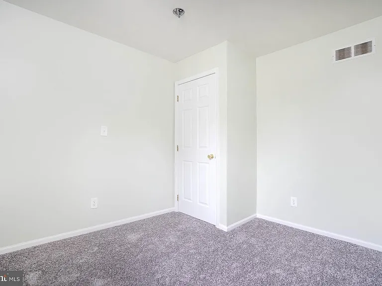 107 Washington Ave — Photo 10