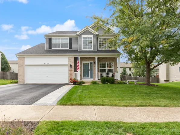 2125 Grand Pointe Trl, Aurora, IL 60503
