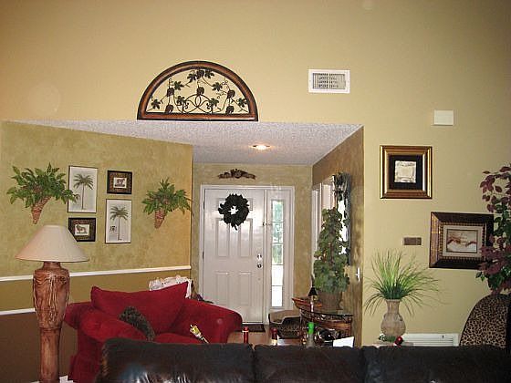 2nd image of 660 Weybridge Ct