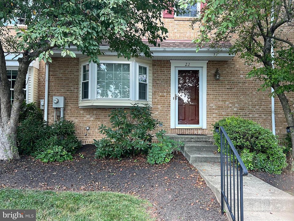 1st image of 22 Stafford Sq