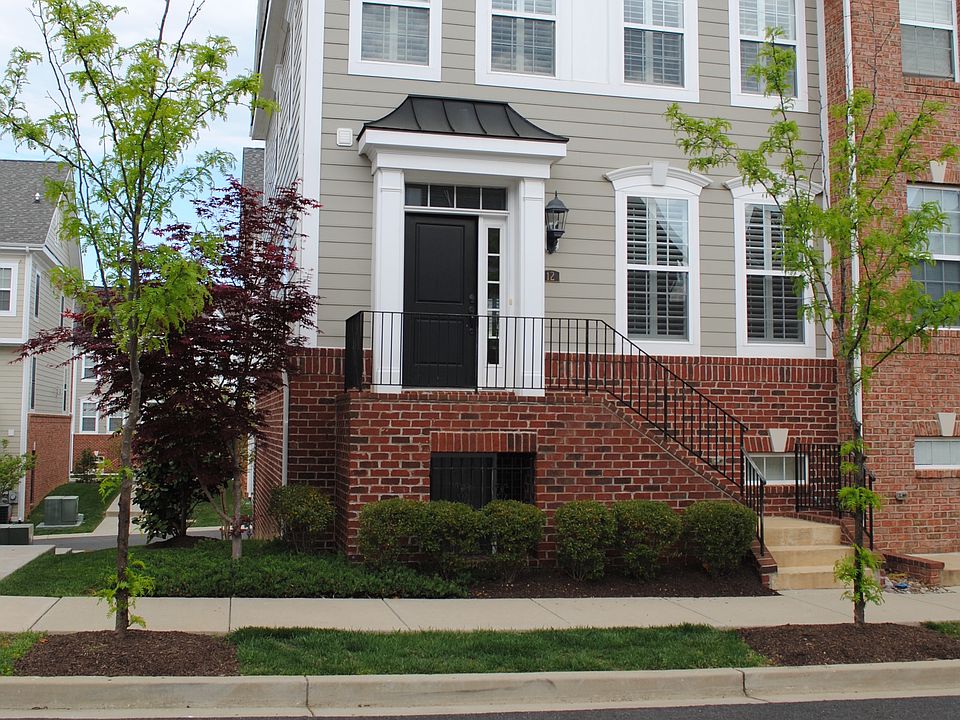 End unit, with 2 car garage and finished basement.