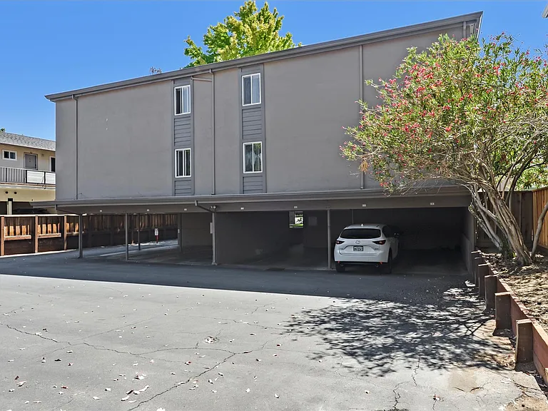 1466 San Antonio Ave #11 — Photo 3