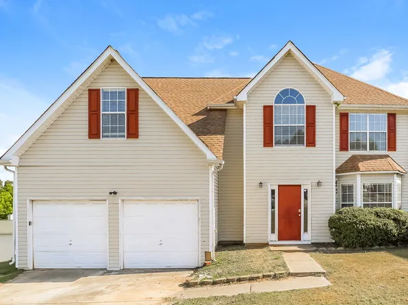 1306 Pebble Beach Ln, Hampton, GA 30228